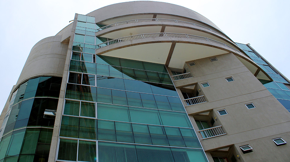 Torre Murano vista desde al área de alberca