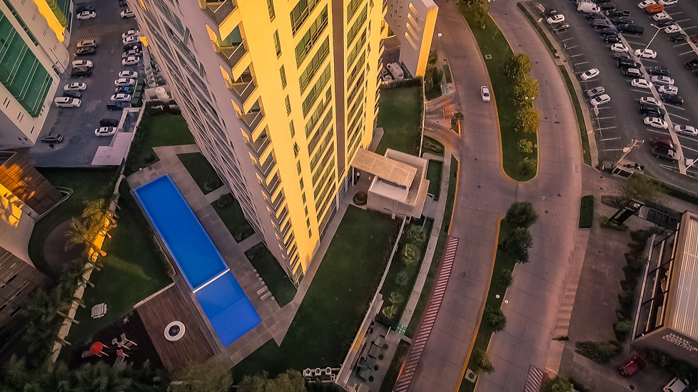 Torre Titanium, Puerta de Hierro, 27 pisos.