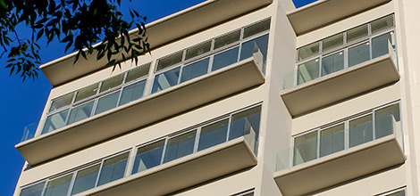 Detalle arquitectónico de Pablo Casals 712