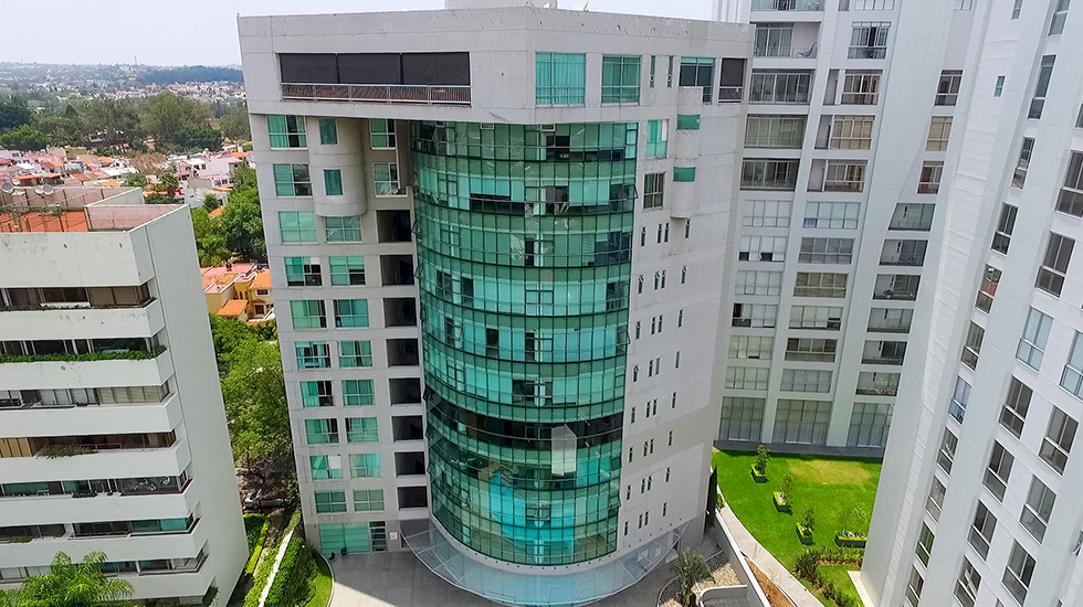 Torre Cobalto vista completa desde el dron